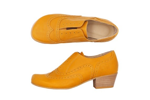 wide width oxford heels