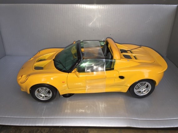 lotus diecast