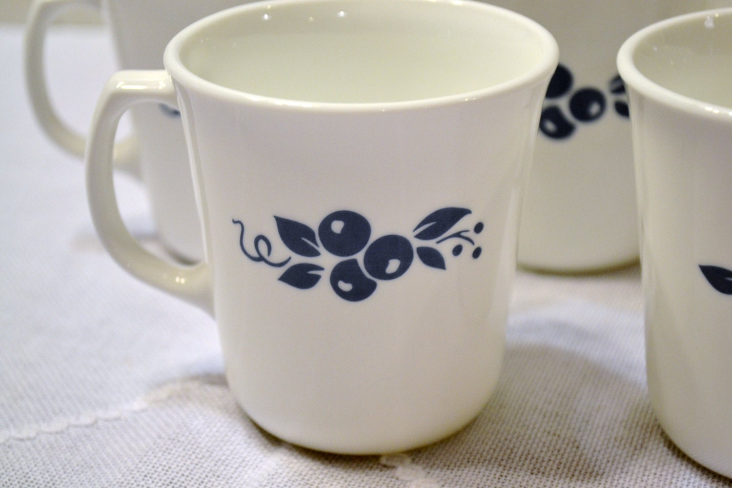 Vintage Corning Blueberry Coffee Mug White Blue Berry