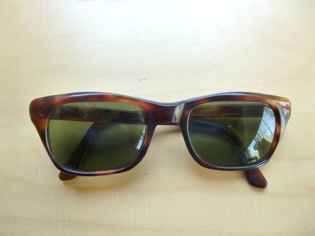 1980 French Vintage Sunglasses Imitation Dark Tortoise Shell Glasses Lady Glasses Wayfarer 