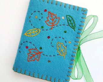 Fall Leaves Needle Book, Autumn Leaves Needle Case, Wool Felt Needle Book, Embroidered Needle Holder