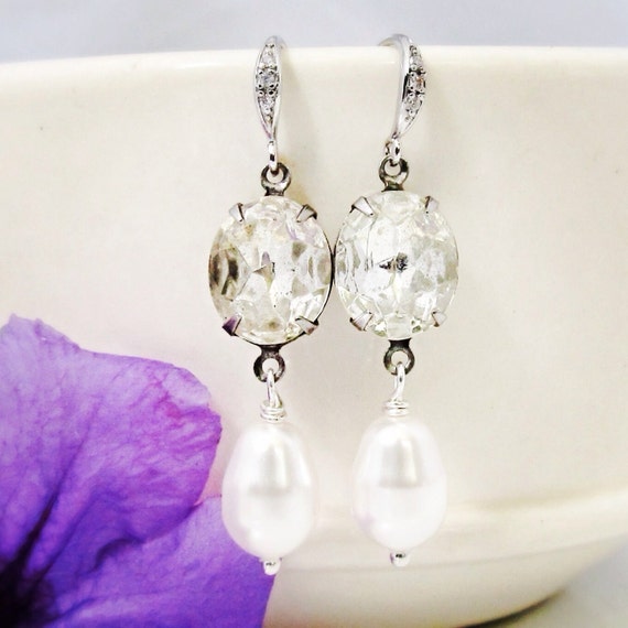 Vintage crystal earrings Vintage pearl earrings Vintage style jewelry Vintage wedding earrings Bridal pearl earrings Crystal dangle earrings