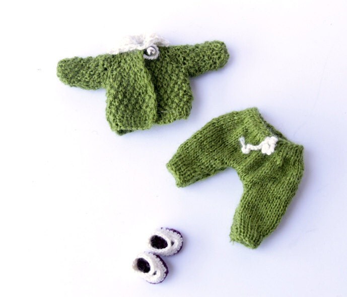 Doll knitted clothes for 4doll. Knitted green set