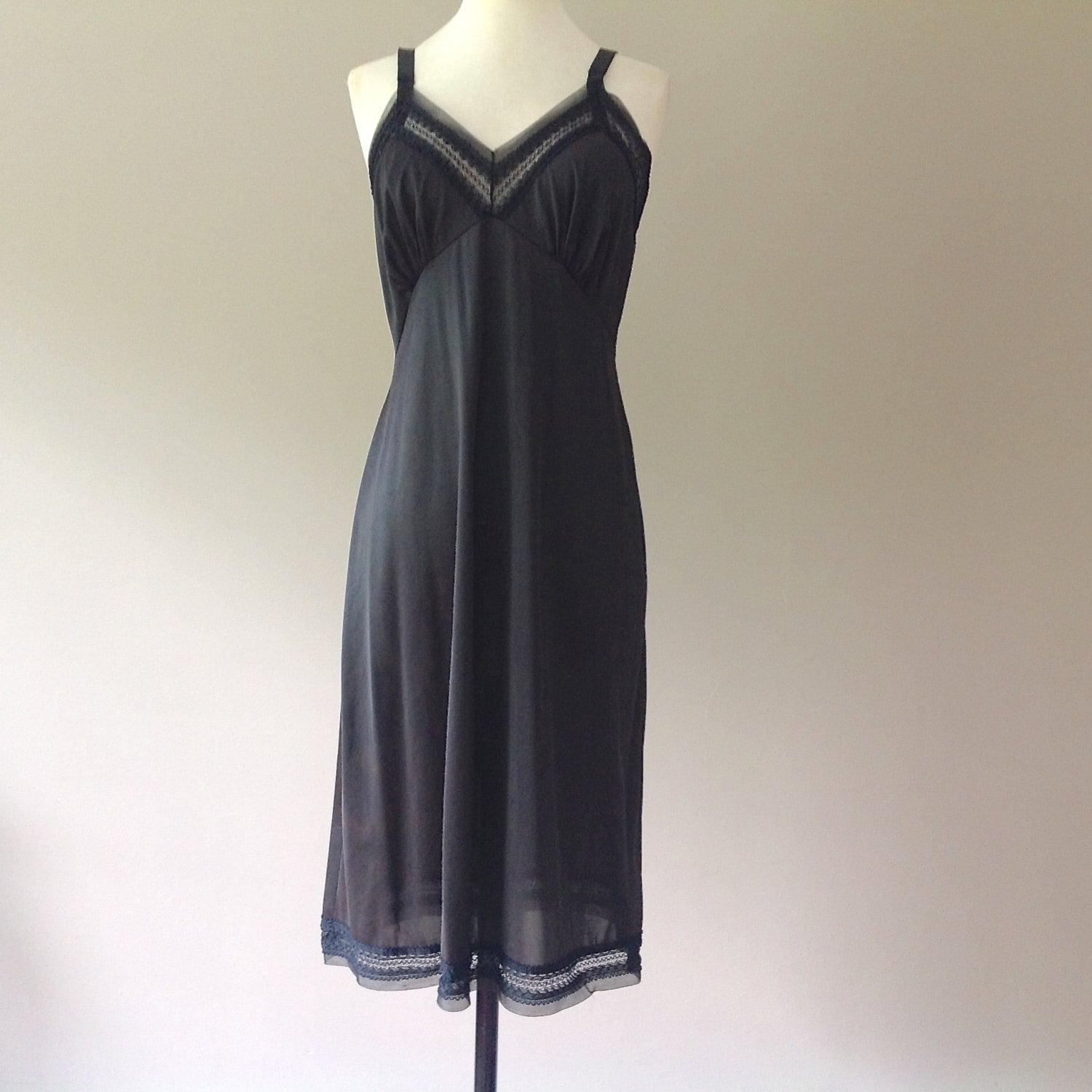 36 / Full Slip / Dress / Black Nylon / Vintage Lingerie / FREE