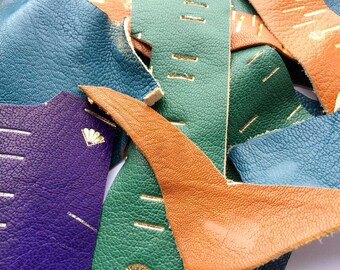 Craft diy kit Full grain leather scraps Leather scraps Bookbinding off cuts Jewelry scraps Leather remnants Cowhide scraps Bag of leather