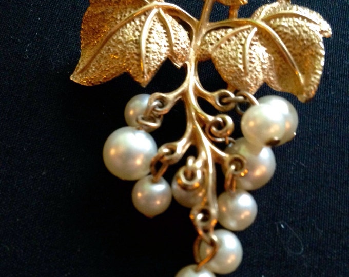 Storewide 25% Off SALE Vintage Gold Tone Faux Pearl Grape Inspired Designer Brooch Featuring Textured Leaf And Vine Designs