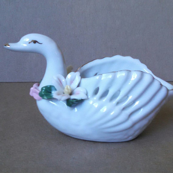 Swan Flowers Vintage Ceramic Porcelain By Macramebyrobinstime