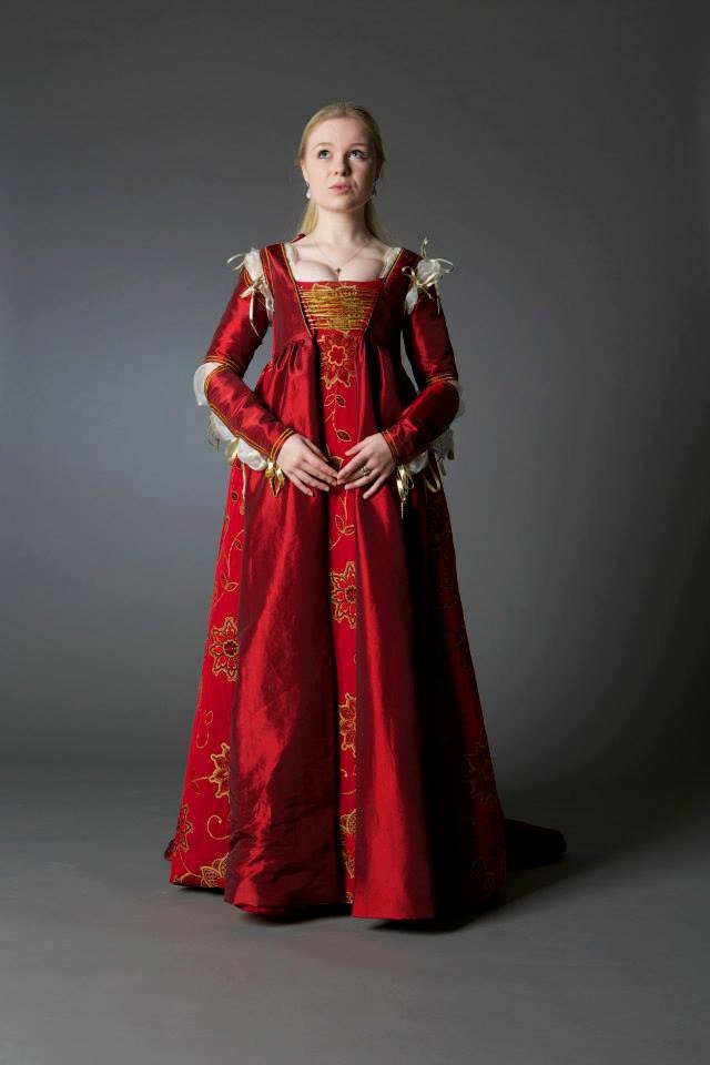 Italian renaissance dress, Renaissance fashion, Renaissance gown