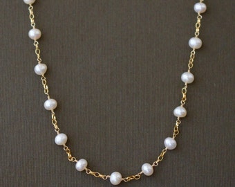 Pearl Station Necklace / Gold Pearl Necklace / Classic Pearl Jewelry / Pearl Jewelry / Freshwater Pearl Necklace / Gold Necklace
