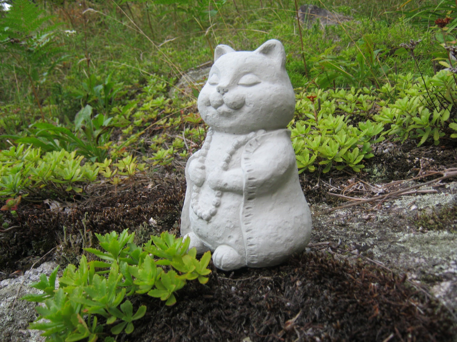 cat garden sculpture concrete