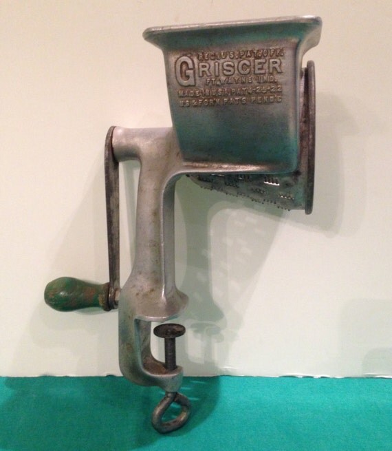 Griscer Food Shredder Hand Crank Vintage Kitchen Helper