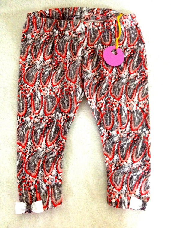 Items similar to Printed baby bow leggings on Etsy