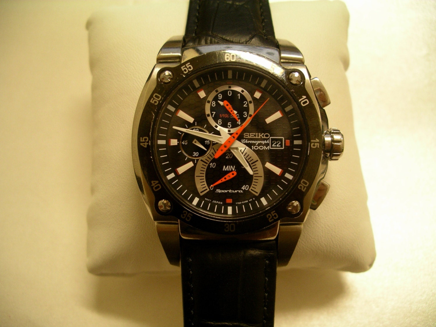 seiko sportura chronograph 100m price