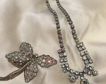 Handmade wiggle flower brooch and rhinestone necklace