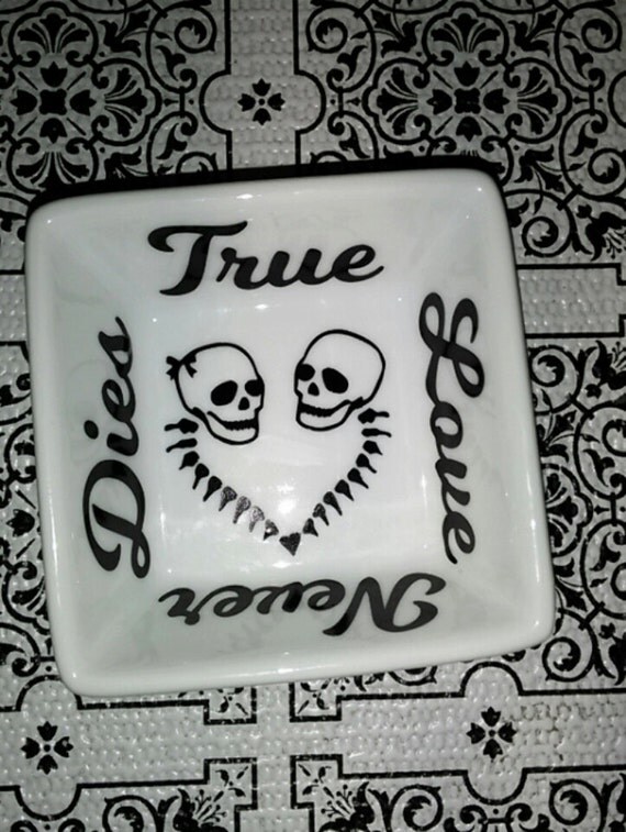 Skull Couple Ring Dish Skull Love True Love Never Dies