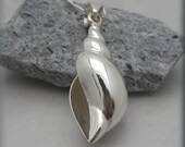 Simple and modern handmade sterling silver jewelry by BonnyJewelry