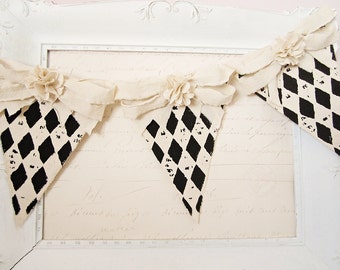 Halloween Decor, Halloween Banner, Vintage Halloween Decor, Halloween Garland, Rustic Chic Halloween, Shabby Chic Halloween, Black and Tan