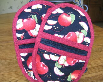 Apples Oven Mitts - Set of 2