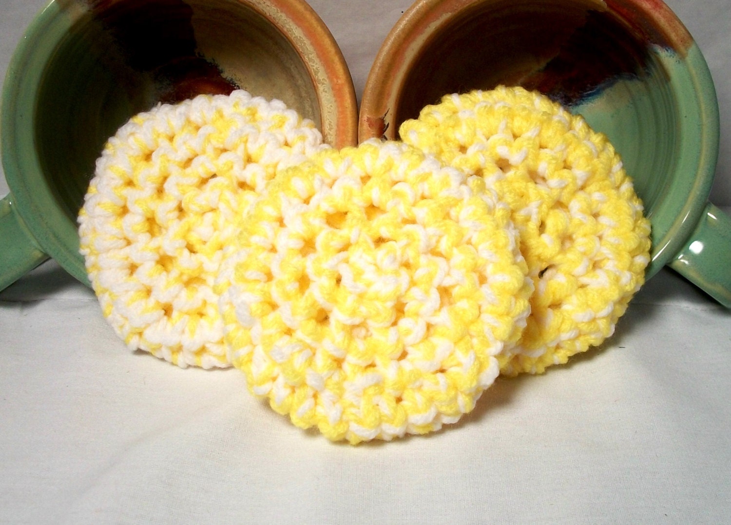 Yarn Scrubbies. Ecofriendly scrubbers home many colors