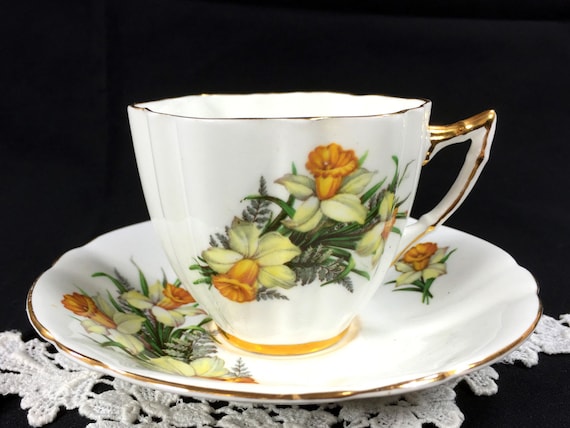 Royal Beautiful Tea cups London Spring  Saucer, tea buy Cup london Teacup, and  Vintage vintage