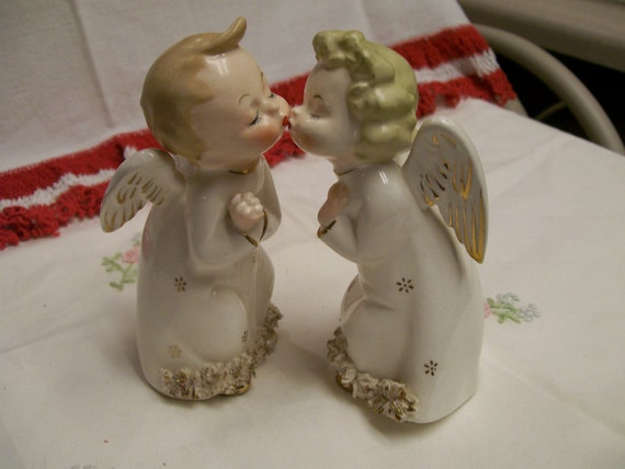 Kissing Hawaiian Angel Figurines From Hawaii 73