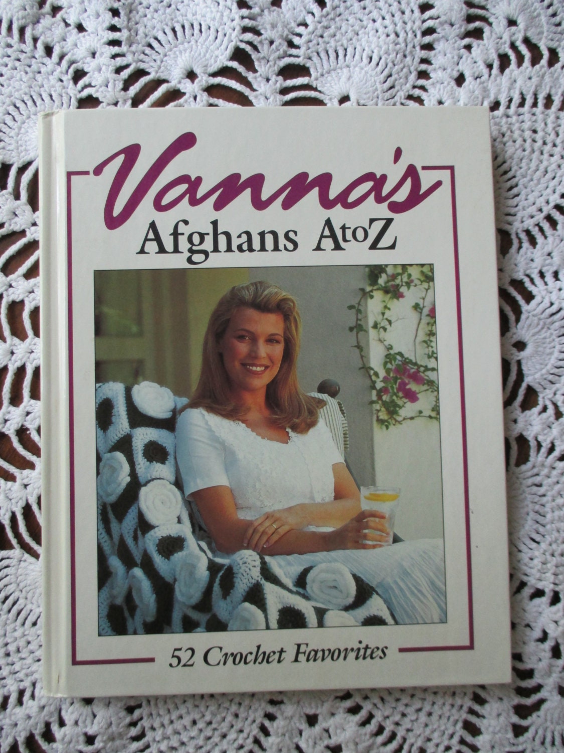 Vannas Afghans A to Z: 52 Crochet Favorites by Fitzpatrick, Nancy Janice Vannas Afghans A to Z: 52 Crochet Favorites by Fitzpatrick, Nancy Janice