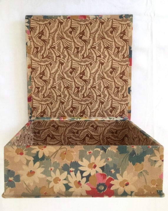 box covered Cotton fabric flowers 1910 French vintage fabric art deco tissues