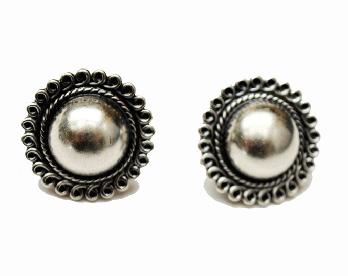 vintage Sterling Silver round Earrings screw back domed with twisted trim