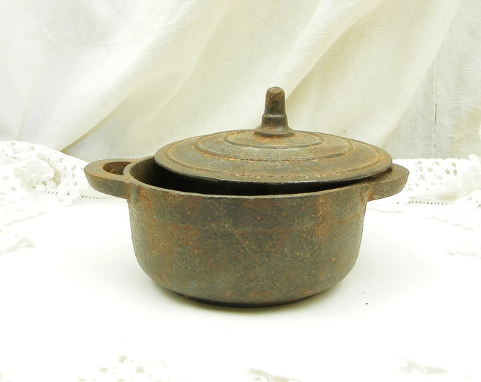 Small Antique French Cast Iron Cooking Pot, Le Creuset, Vintage Kitchenalia, Pan, Oven Dish, Shabby Cottage, Retro, Kitchenware, Kitchen