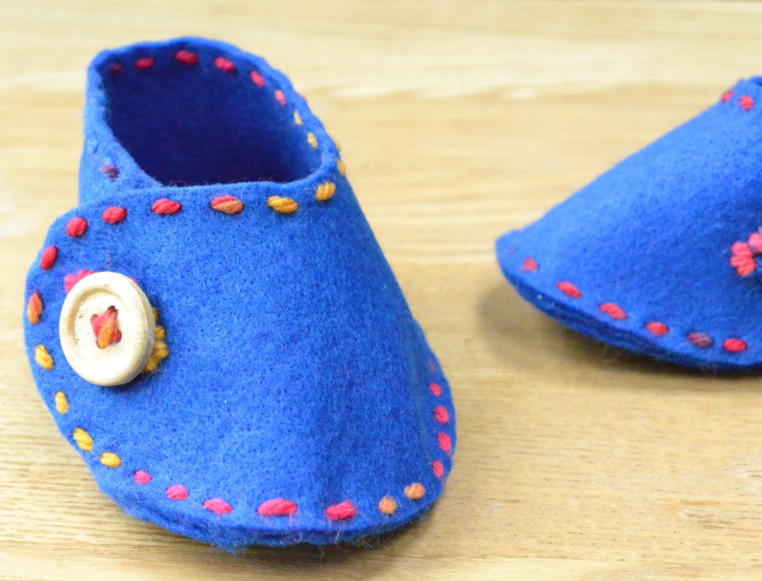 Wrap Over Felt Baby Shoe Sewing Pattern