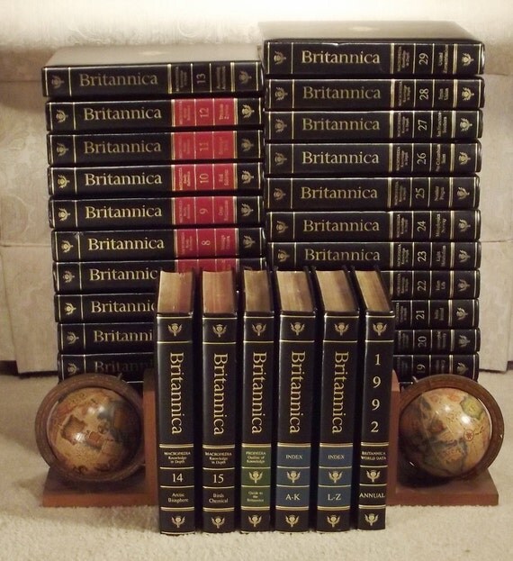 Encyclopedia Britannica complete set 1993 like new 29