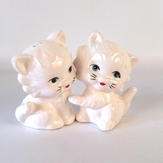 Cat Salt and Pepper Shaker Set Pair of White Fluffy Kittens