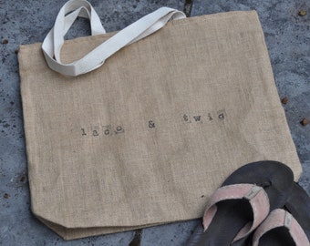 Bridesmaid tote personalized tote bridesmaid gift bridesmaid tote bag bridesmaid bag monogrammed tote bridesmaid gifts personalized bag