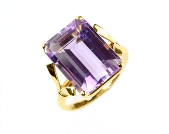 Elegant simplistic amethist 1940s ring in 18K YG