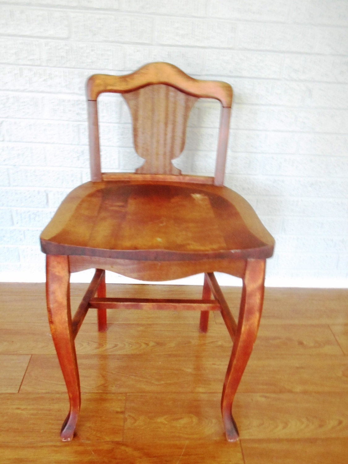 Antique Cherry Vanity Chair – Haute Juice