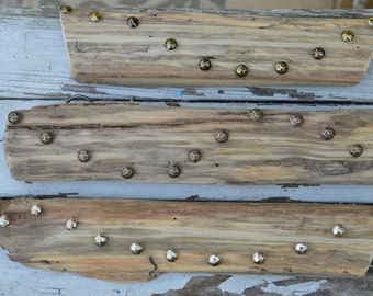 Small driftwood jewelry organizer