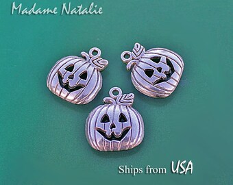 Pumpkin Charms (6), Jack O' Lantern Charms, Tibetan Silver Halloween Charms, Pumpkin Bracelet Charms, Small Pumpkin Pendant