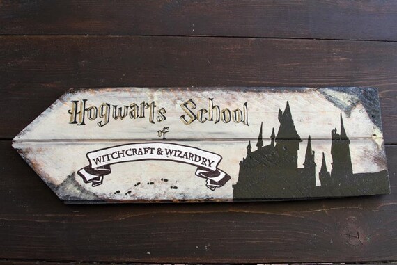 Hogwarts School of Witchcraft & Wizardry Sign Harry Potter