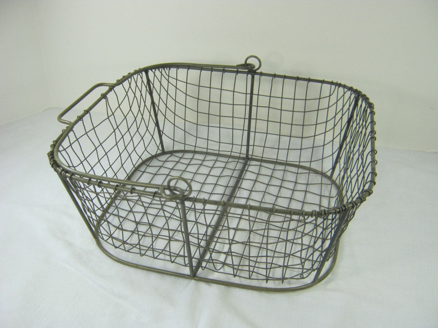 It's free shipping made easy Metal is a versatile, strong material that can be used in everything from home decor to industrial uses. When it comes to home organization, wire baskets and metal boxes and bins are a fantastic choice that works well for a variety of different uses.