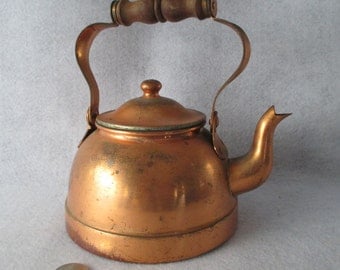 Copper Plated Tea Kettle, Vintage, 1 Quart, 1 Liter, Complete, TAGUS Made in Portugal, Shabby Cottage Farmhouse Cabin Decor Photo Display