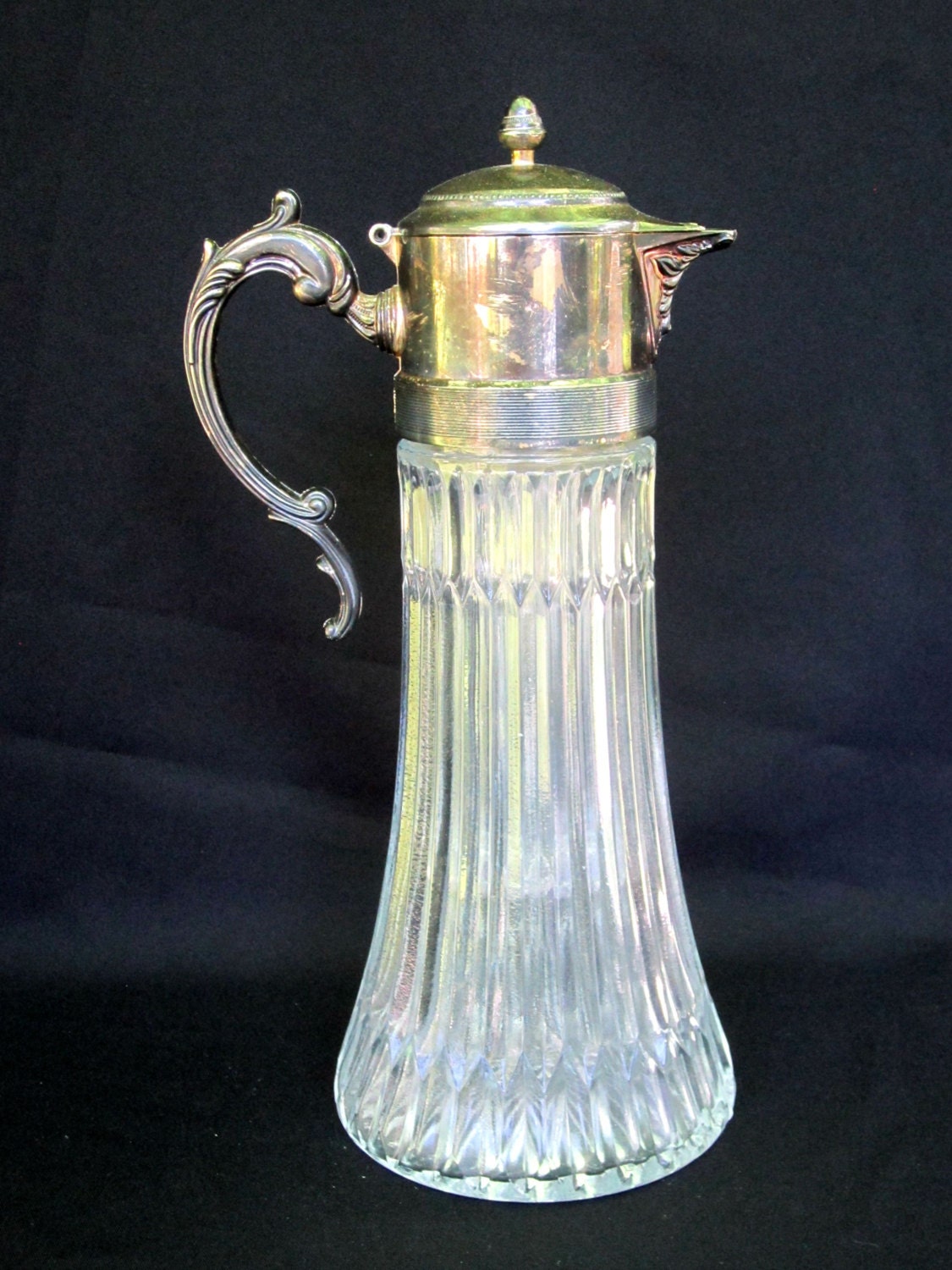 Wine Decanter Glass Wine Chiller Carafe Vintage Cut Glass Pitcher