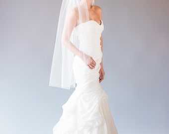 Fingertip Veil, Raw Edge, Soft Veil, Wedding Veil, Classic, Simple Veil, Short Veil, STYLE: OLIVIA