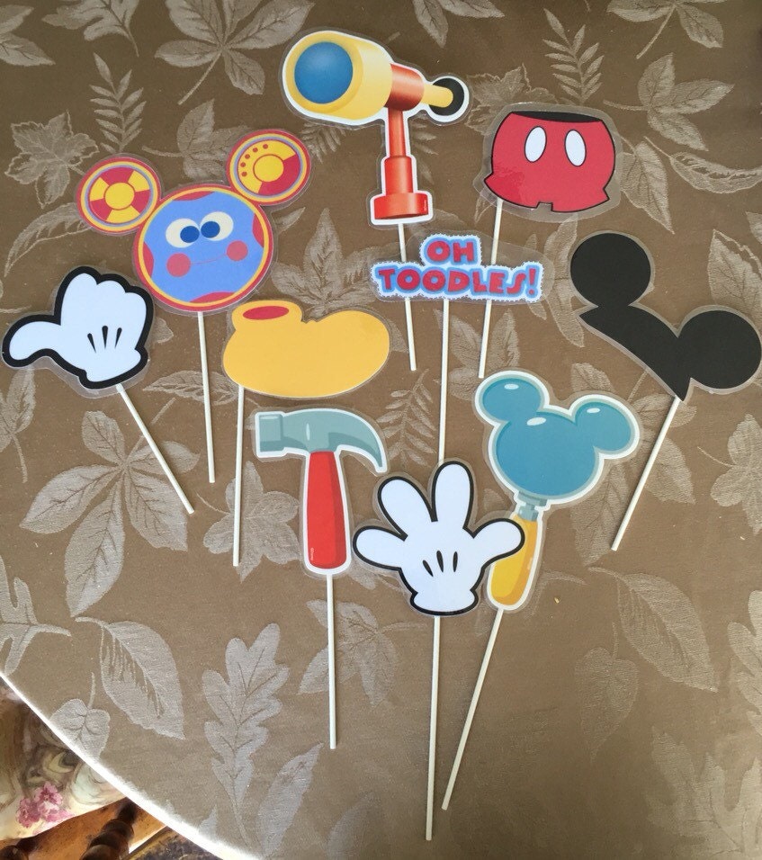Mickey Mouse Clubhouse Photo Booth props/ center pieces. We