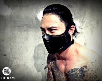 The raw custom moto mask rider : half face cafe racer mask (Masque moto cuir) Black