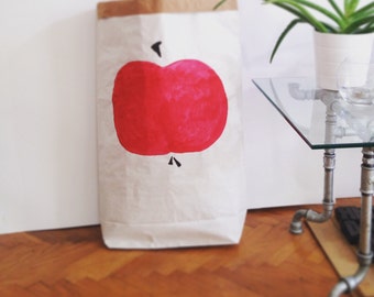 Sac en papier, Paper bag, Apple painted design paperbag storage, Sac de rangement , Paper bag, Papiertüte Aufbewahrung, cadeau gift