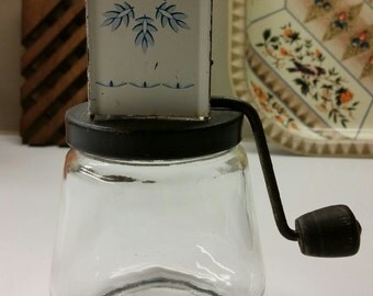 ANDROCK NUT GRINDER Vintage from the 1940's - 1950'S.