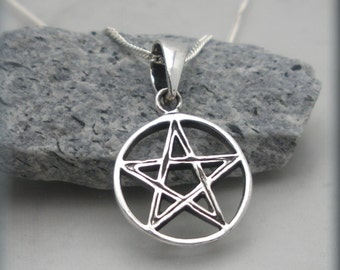 Tiny Pentagram Necklace, Sterling Silver, Pentacle Neklace, Pentagram Pendant, Wiccan, Spiritual Jewelry, Pentacle Pendant, Pagan (SN886)