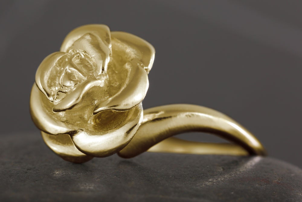Handmade Rose ring made of solid gold more by VanseeJewelry