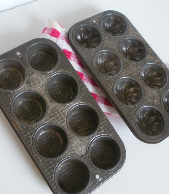 SALE Vintage Ovenex Bakeware Muffin Tins Kitchenware Bundt