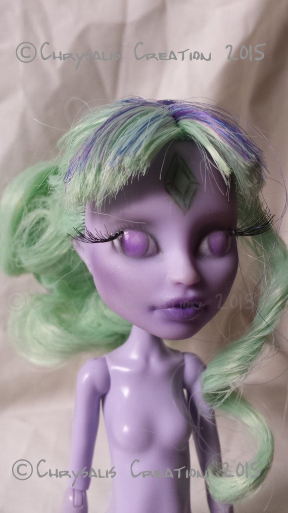 DIY Yarn Doll Hair for rerooting - How I made hair for Suicide